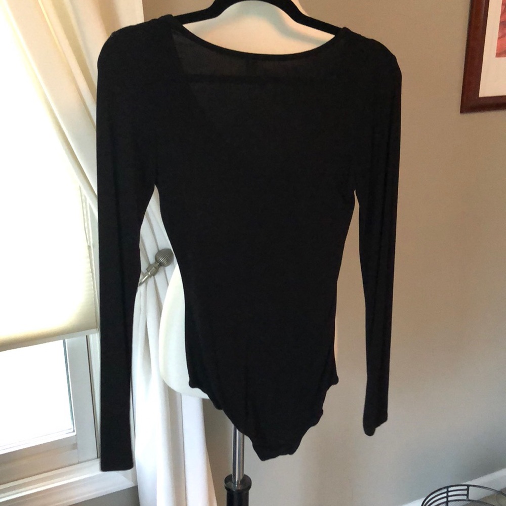 Simple and Basic Black Low Cut Bodysuit - Picture 8 of 8